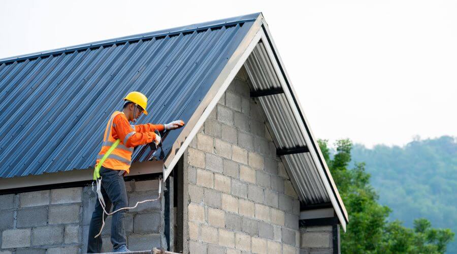 Professional residential roofers in Hiltons, VA